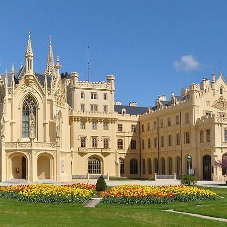 Ubytovani U Maminky Pension Lednice Buitenkant foto
