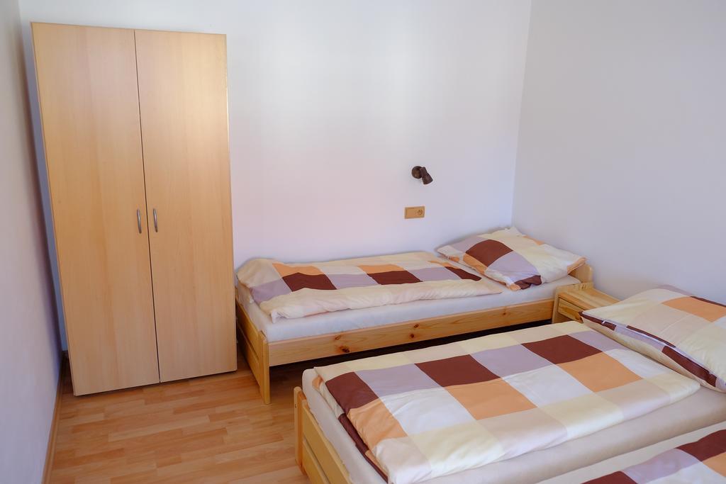 Ubytovani U Maminky Pension Lednice Buitenkant foto