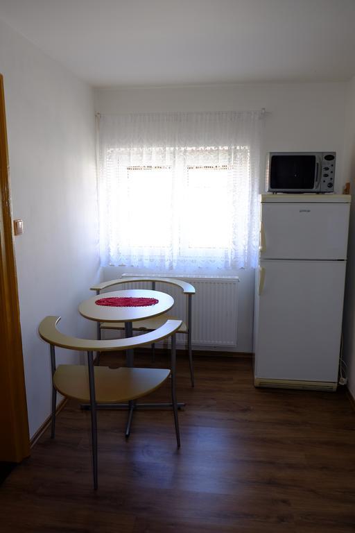 Ubytovani U Maminky Pension Lednice Buitenkant foto