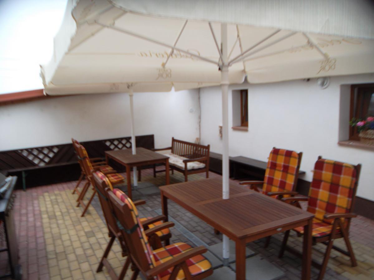 Ubytovani U Maminky Pension Lednice Buitenkant foto